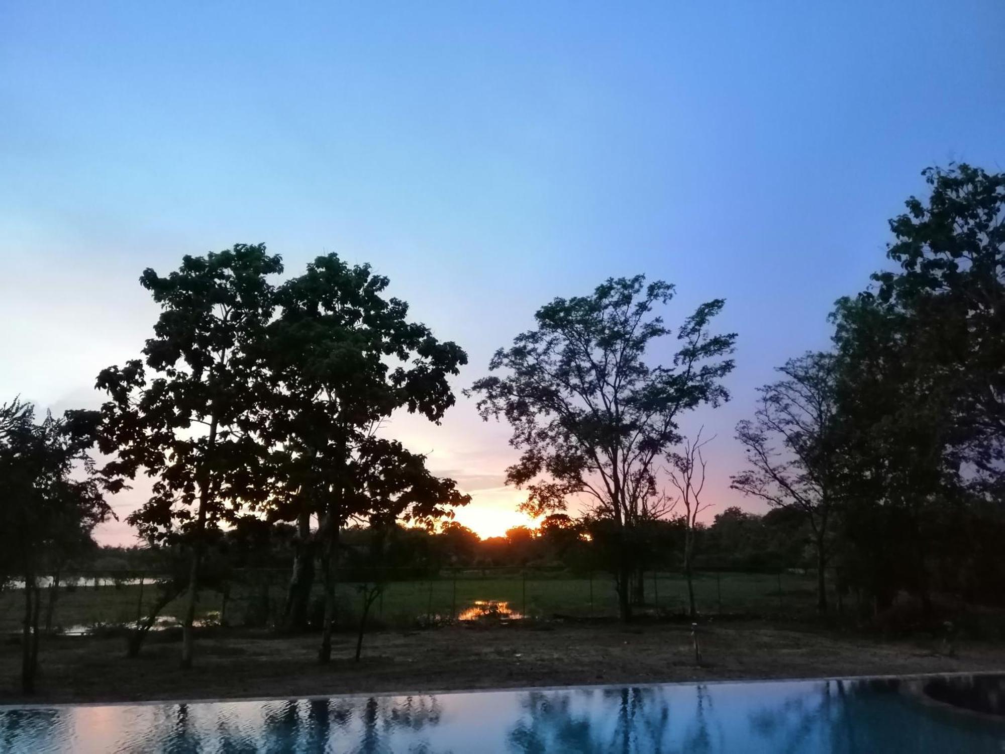 Breezy Lake Tissamaharama Exterior foto